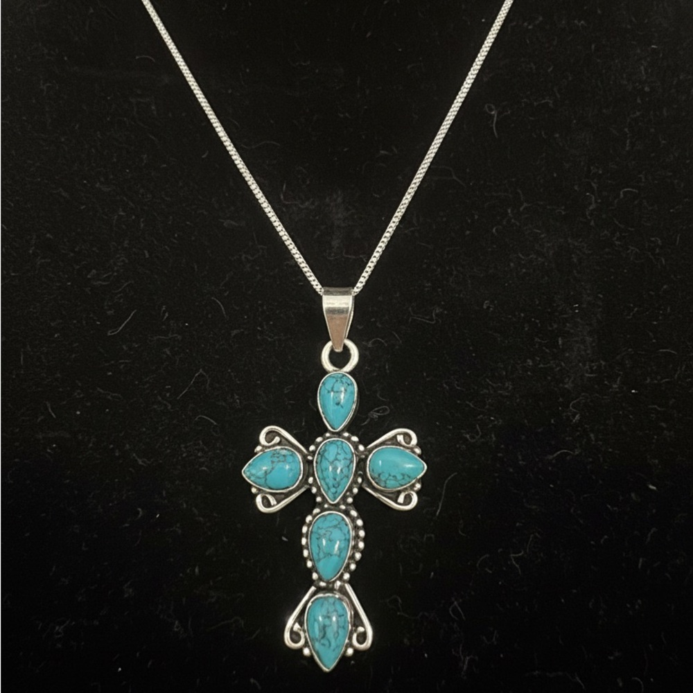 Turquoise and sterling ‎ Silver Cross Pendant Necklace - Picture 3 of 6